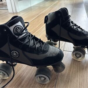 Black Roller Skates for Women